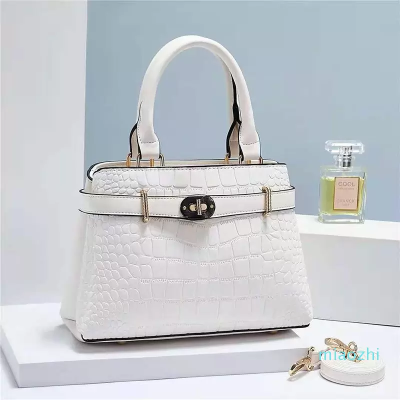 

Evening Bags DL187 21 Summer Fashion Trendy Shoulder Portable Bag Green Messenger Female