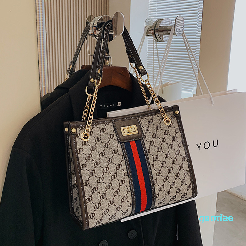 

Designer Bags Old flower women's 2022 autumn and winter new high-capacity chain single shoulder foreign style versatile portable tot messeng, Black