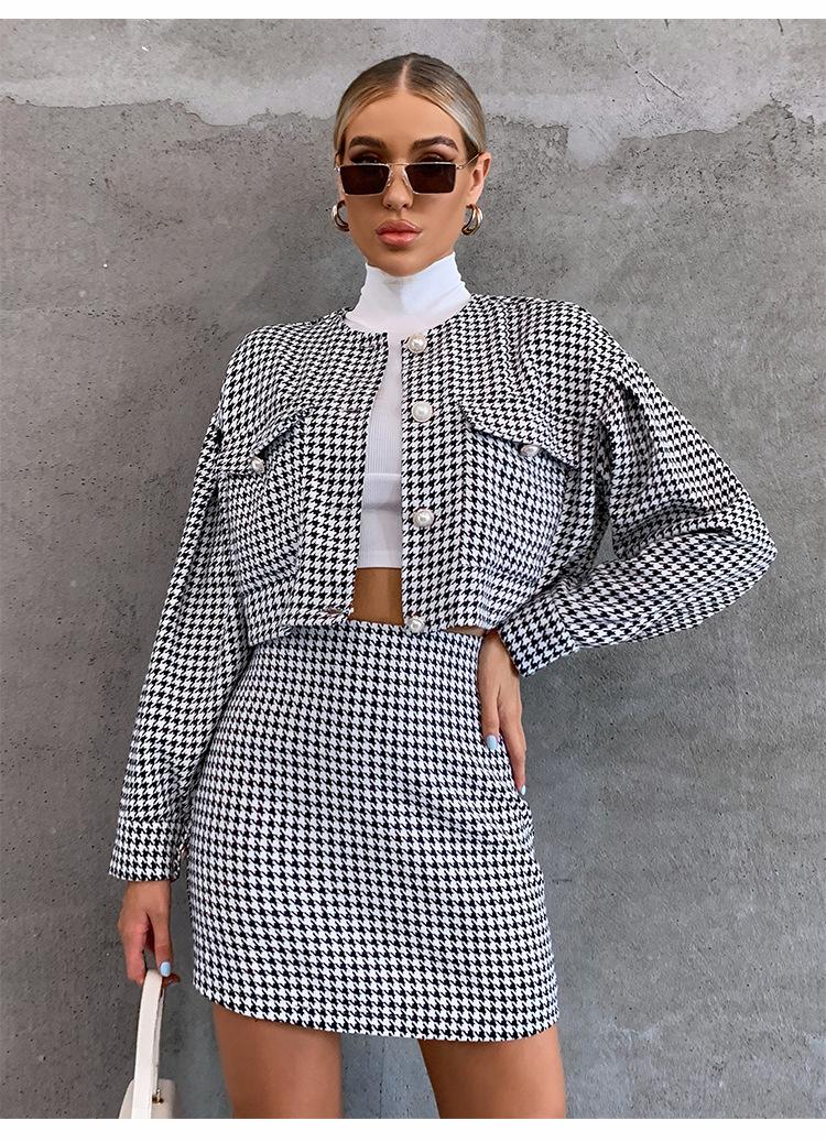 

Women' Tracksuits Casual Fashion Set Short Long-Sleeved Single-Breasted Top High Waist Hip-Wrapped Skirt Sports Two-Piece SetWomen, Plover case