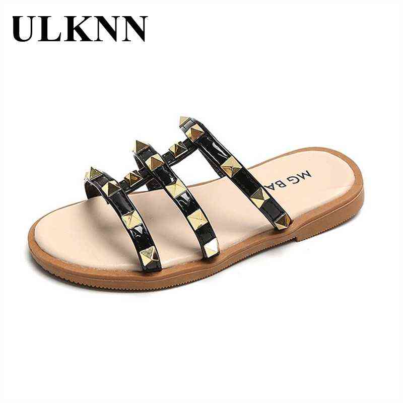 

ULKNN Children's Roman Sandals 2021 New Girls' Summer Fashion Flat Rivet Slippers Black Slippers For Babay Kids Shoes Size 26-36 G220418