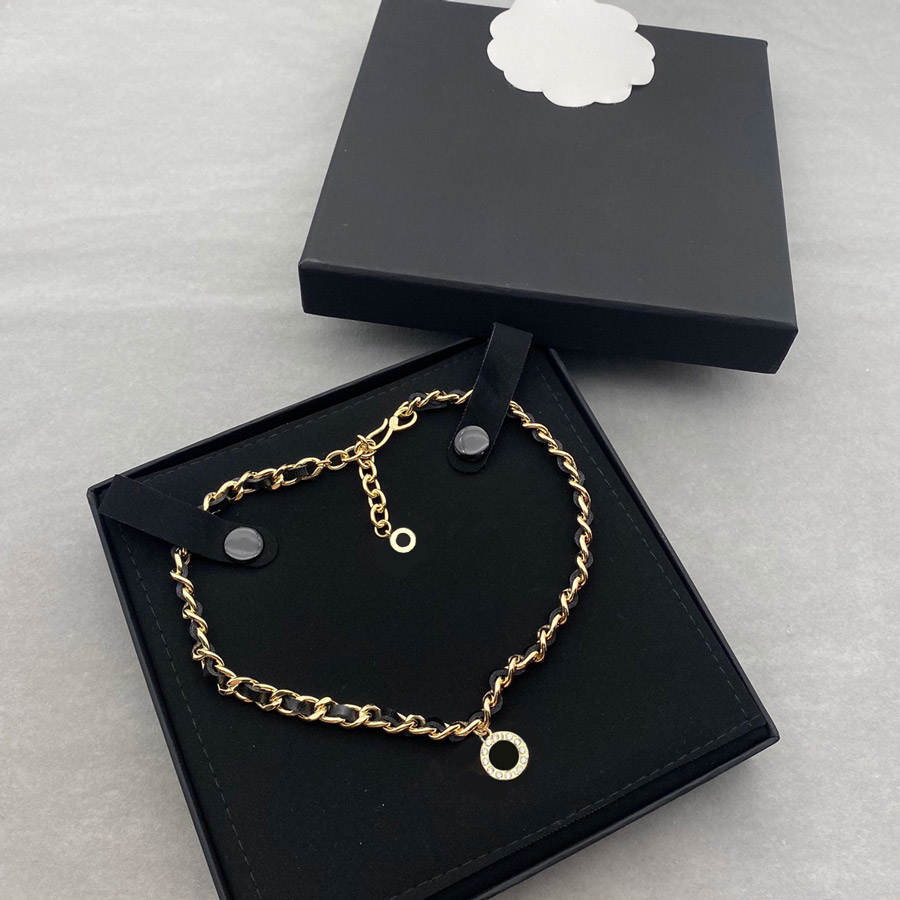 

Pendant Necklace Heart Shape Chokers Designer Fashion Necklaces Various Styles Available for Man Woman Personality Good Quality