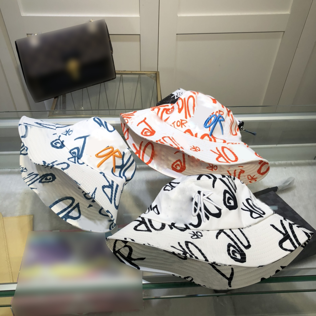 

2022 luxury designer bucket hat fashion high quality summer leisure travel essential handmade celebrity temperament fisherman 3 colors, No.1