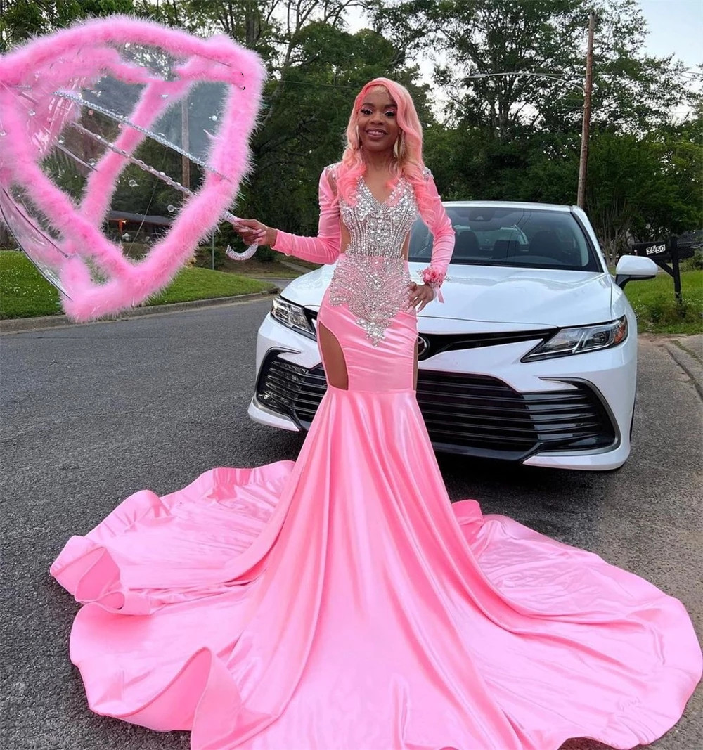 Robes de bal de sirène rose clair à manches longues Robes de soirée perles de taille en V plus taille 2024