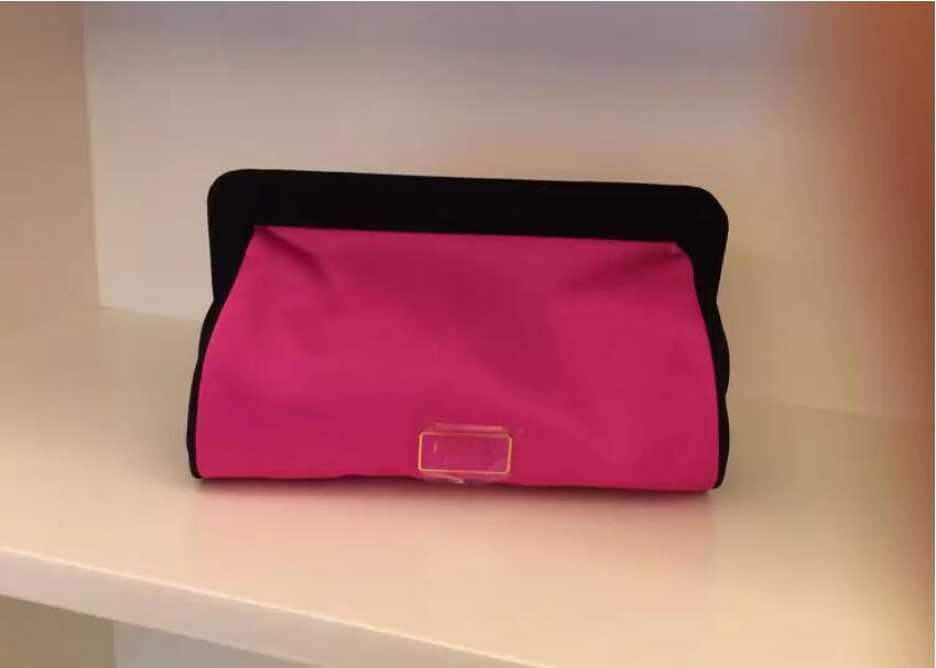 

Brand designer Women Genuine leather Cosmetic beauty Bags Makeup Pouch Chic Portable Travel Clutch Toiletry two colors, Only original box