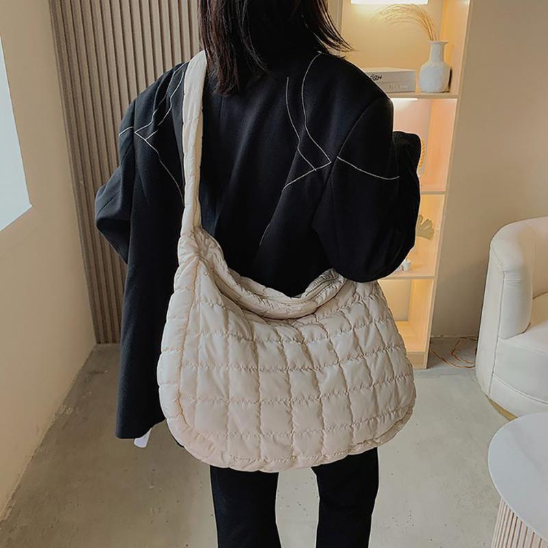 

Evening Bags Female Solid Color Tote For Women Luxury Designer Shoulder Bag Ladies Fashion Er Large Capacity Handbags ArrivalEvening, 50 pcs choose this