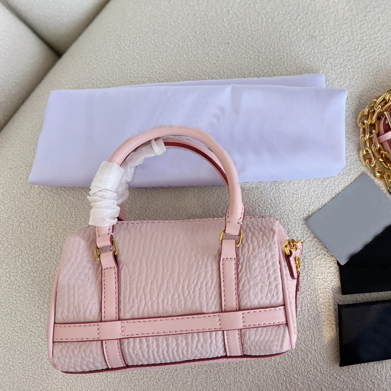 Portefeuilles Mini Oreiller Sacs Mignon Chiot Pendentif Fourre-Tout Sac Rembourré Grand Espace Shopping Voyager Confortable Designer Femmes Sacs
