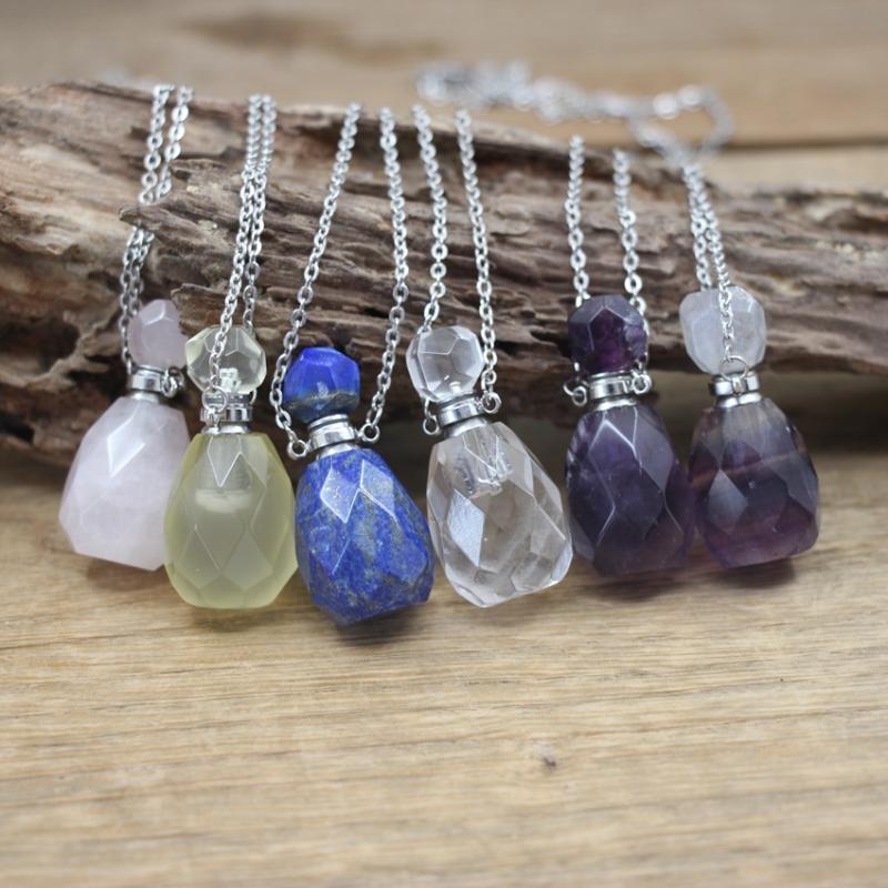 

Pendant Necklaces Silvery Necklace Faceted Fluorite Perfume Bottle Fashion Women Stone Gem Essential Oil Vial Charms Chains Jewelry QC1092Pe