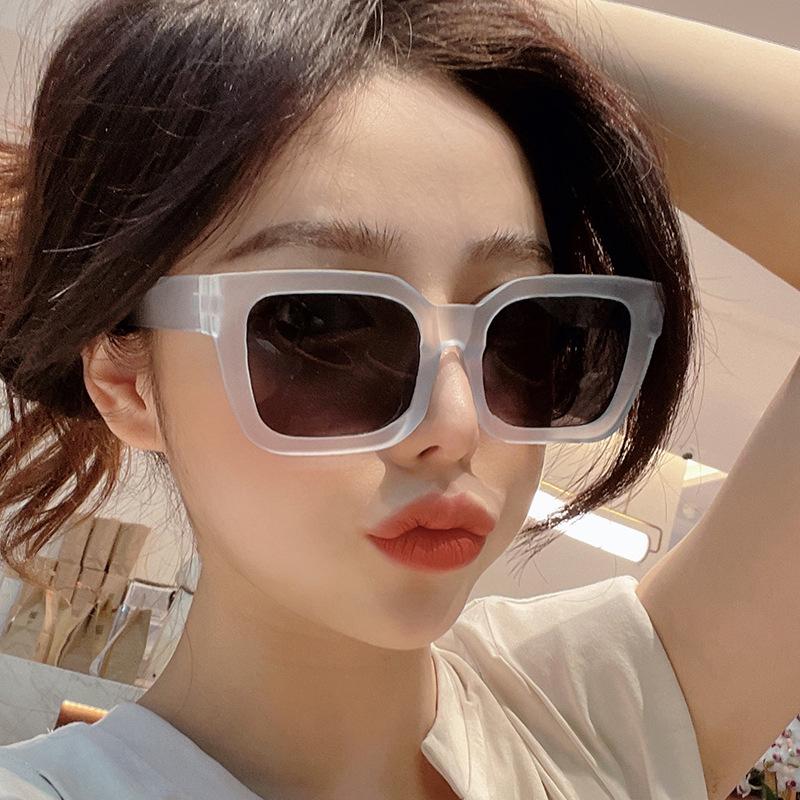 

Sunglasses Fashion Square Big Frame Women 2022 Luxury Retro Oversize Classic Hip Hop Sun Glasses UV400 Gafas De Sol, White;black
