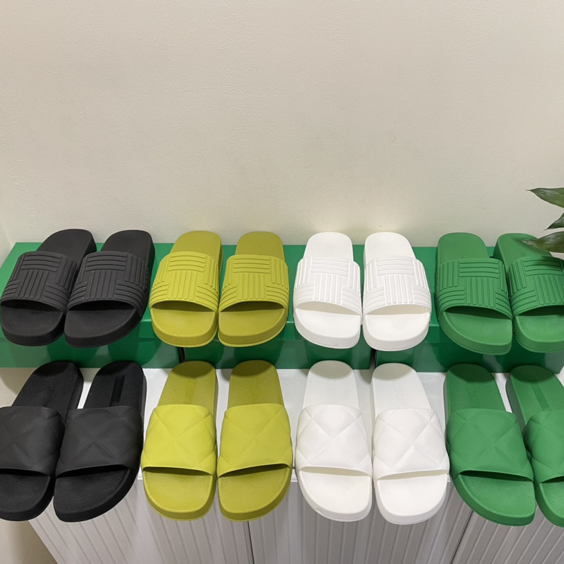 Designers Mode Pantoufles Hommes Femme Taille 35-45 Semelle Épaisse Plat Diapositives TPU Oreiller Confort Dame Sandales Oreiller Chaussures Plag