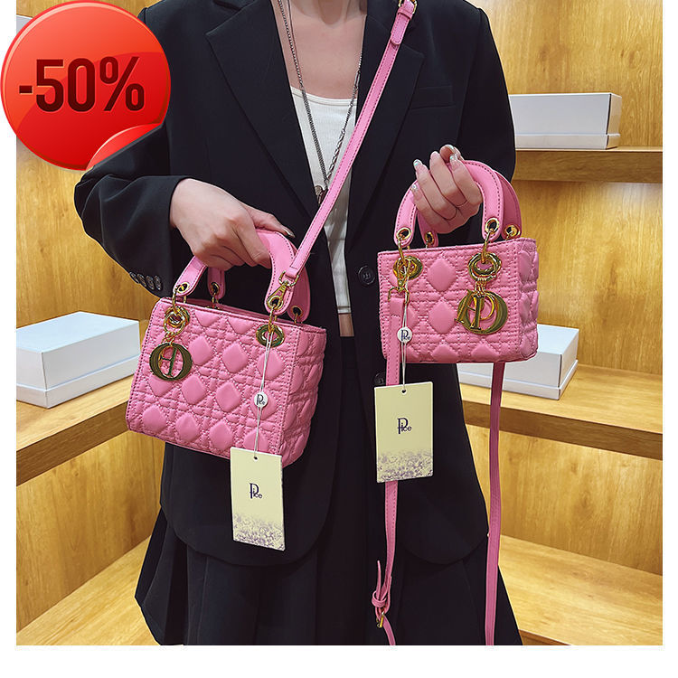 

The factory directly New Style High Quality Small Fragrance Fashion Princs Bag Net Red One Shoulder Msenger Bag, Small white