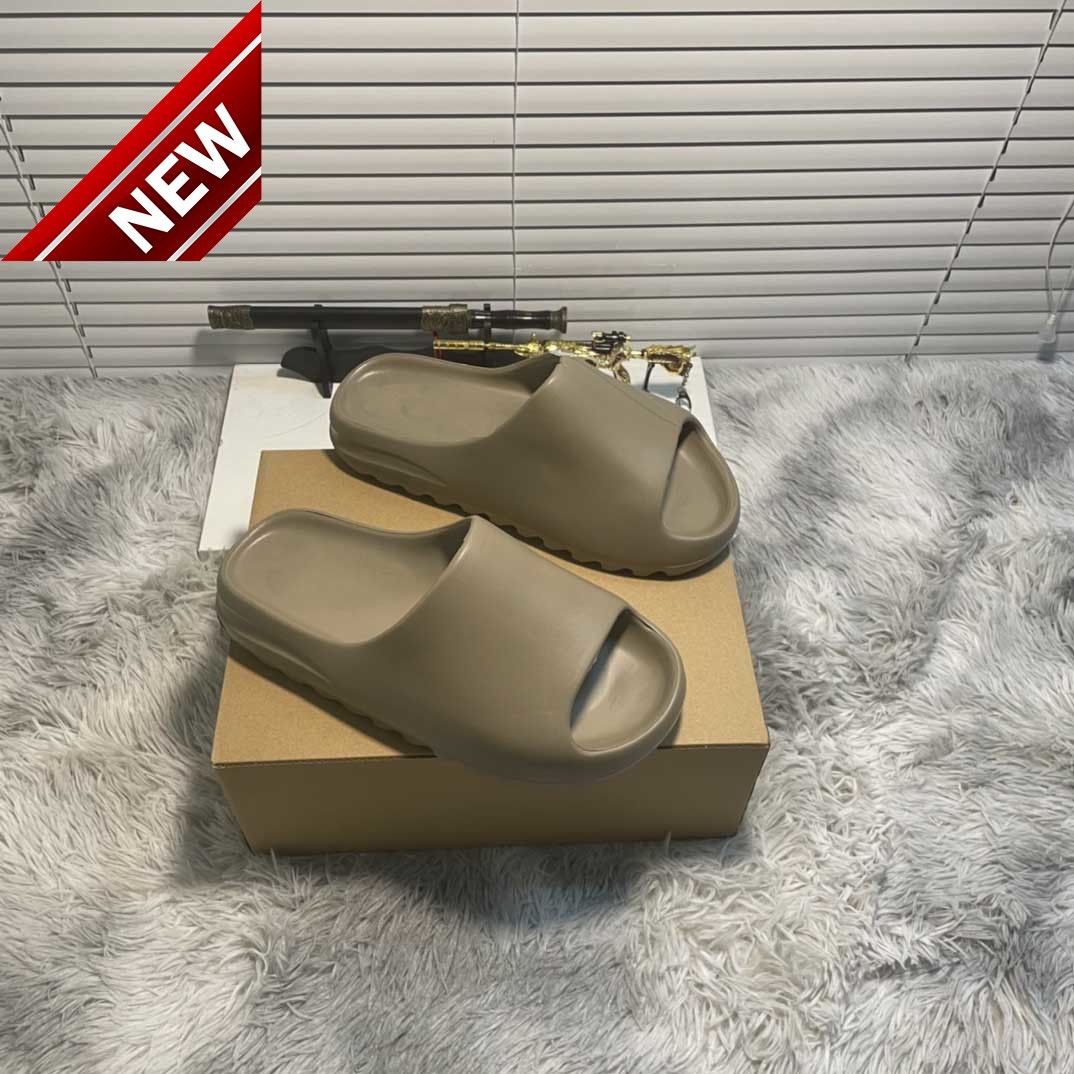 

2021 Designer Moon Gray Foam Slippers Desert Sand Resin Sandals Summer Slides Runner Black Sandal Platform Slipper WIth Box