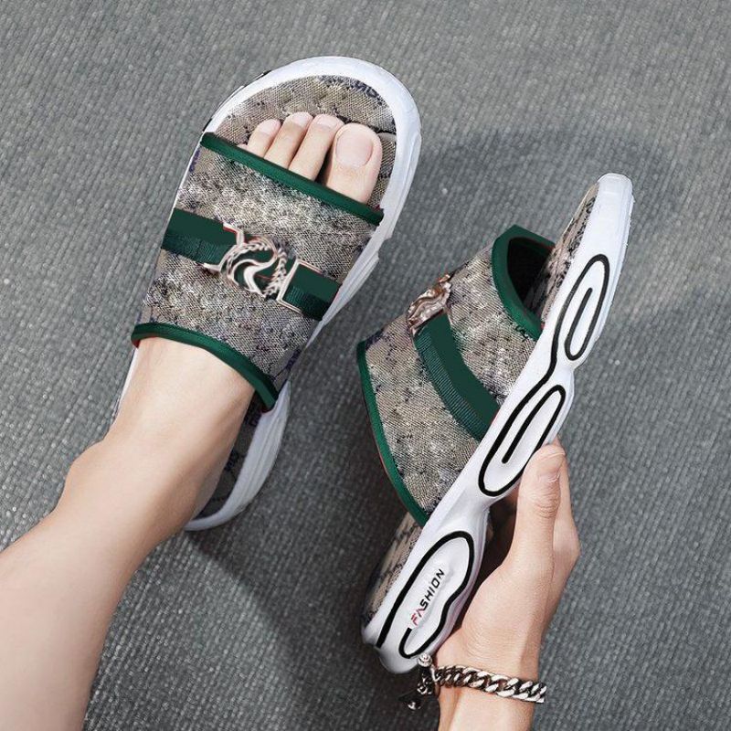 

Slippers Men Shoes Microfiber Solid Color Casual Fashion Classic Print Metal Buckle Comfortable Breathable Flat Bottom Youth Trend Men Trailer Summer HM288, Clear