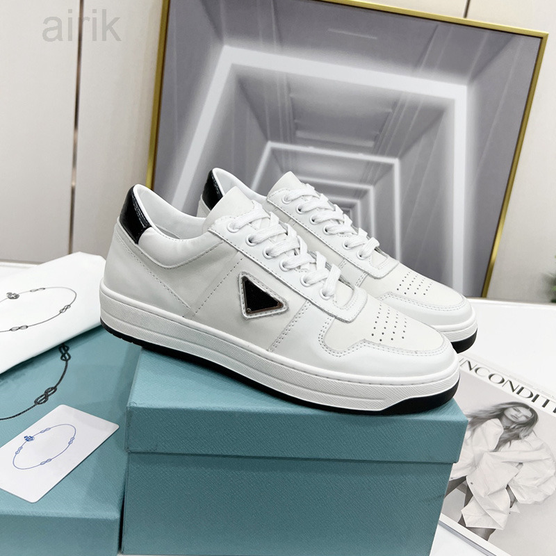 Sneakers en cuir du centre-ville Chaussures sportives pour homme femme panier des créateurs de baskets chaussures décontractées blanc noir bleu r