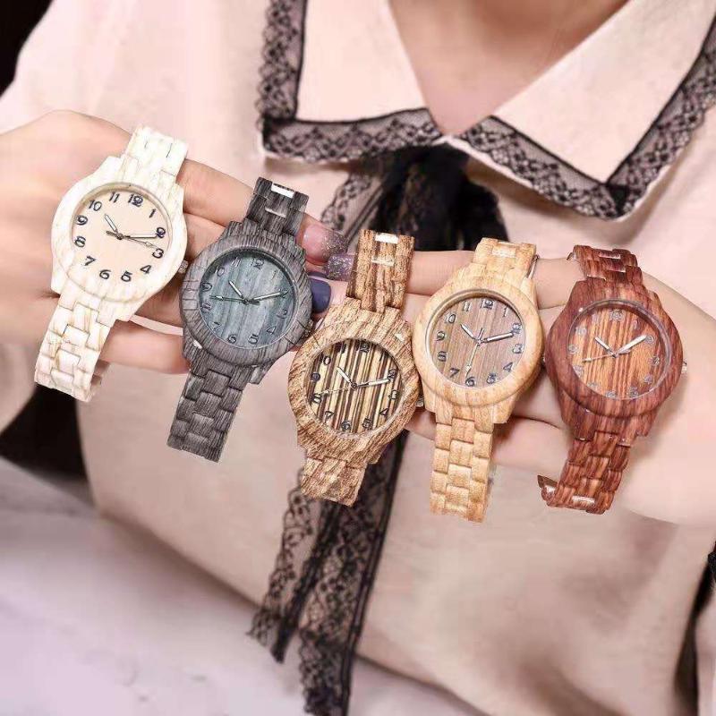 

Wristwatches Imitation Bamboo Material Selling Watches Men Temperament Fashion Wood Watch Resin Casual Simple Women WatchWristwatches