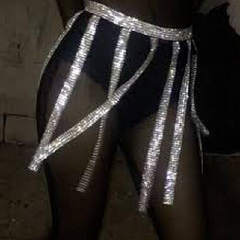 

Gold Silver Red metal Tassel Skirt Women Sexy Club Shine Diamond Party Skirt Handmade Niglub Beach Mini Skirt Y200326