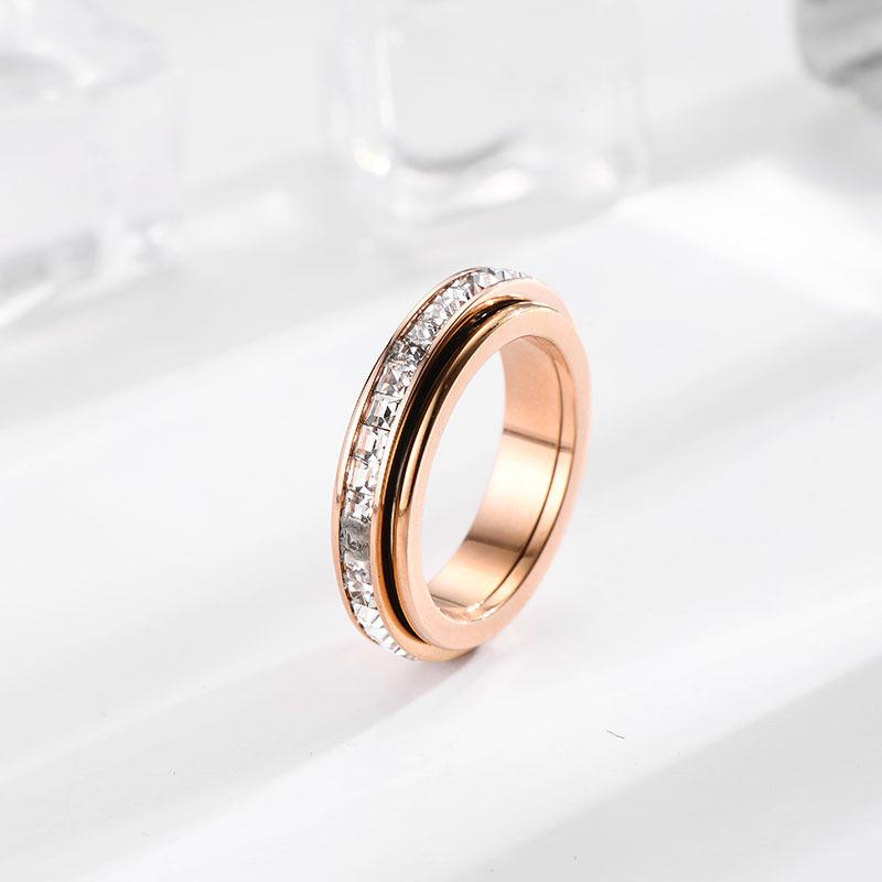 

Wedding Rings High Quality Rotating Shiny Circle Square Crystal Ring For Women Titanium Steel Gold Color Luxury Jewelry Love RingWedding Wed