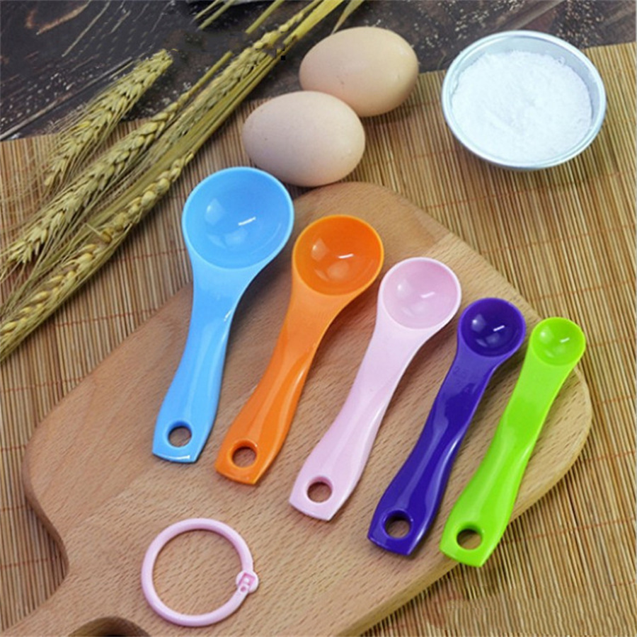 

Factory direct selling colorful measuring spoon double scale kitchen baking tools milk powder colored plastic 5-piece set wholesale