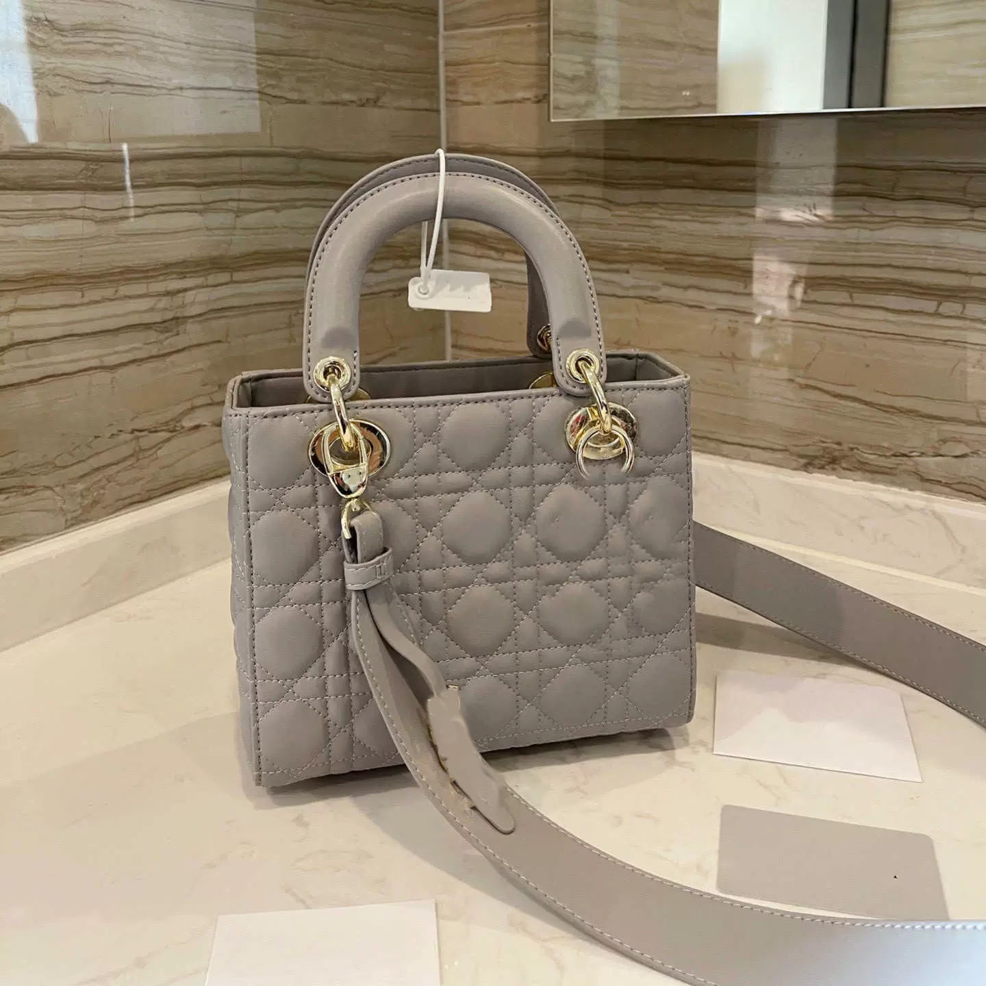 

Top Quality Purses Cute 2022 Black Ladies Bags TOP Designer Luxury Handbags Silver Shoulder Bag Cross Body Women Totes Crossbody Clutch Fashion Handbag Thread Purse, Make up the difference