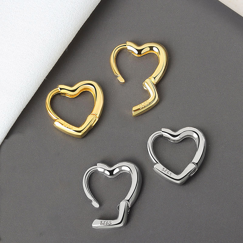 

925 Silver Heart Shaped Small Stud Earrings Simple Hoop Glamorous Women Fashion Jewelry Party Accessories