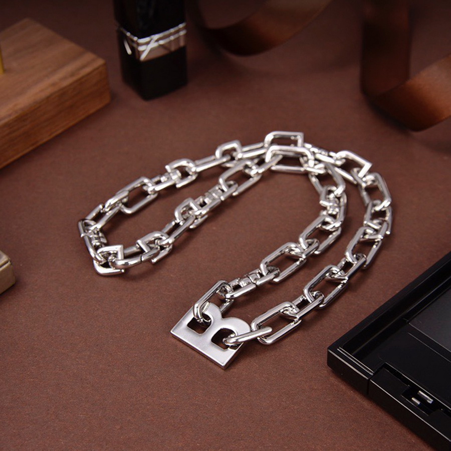 New designed B letters hanging cards pendants women's thick chain bracelet adies Vintage Brass big earrings Designer215d-image-783304081