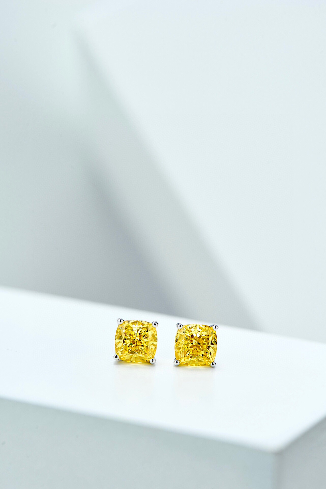 

2022 Top quality S925 silver pendant Charm necklace with yellow diamond and stud earring for women wedding jewelry gift have stamp PS7707