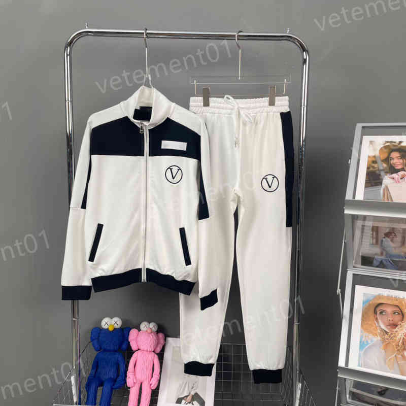 

Womens Two Piece Pants Stand Collar Logo Print Zip Cardigan Jackets And Pants 2 Designers Clothes