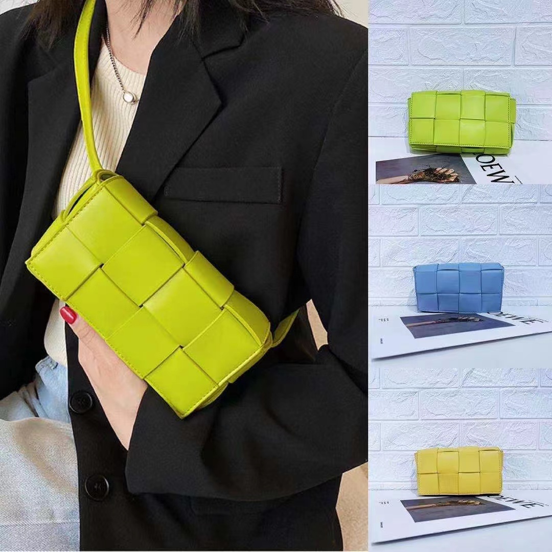 

Woven bags Fashion women CrossBody Handbag High Quality luxurys Top designers leather Woven pillow Bag Clutch Totes ladies 2022 Shoulder purse Handbags Metallic, No bags