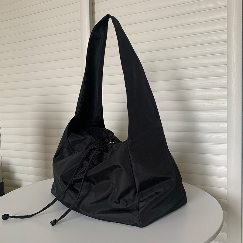 

Women Bag Nylon Bucket Fashion Solid Zipper SOFT Shoulder Bag Purses and Handbags Luxury Designer Black Tote Bag 220616