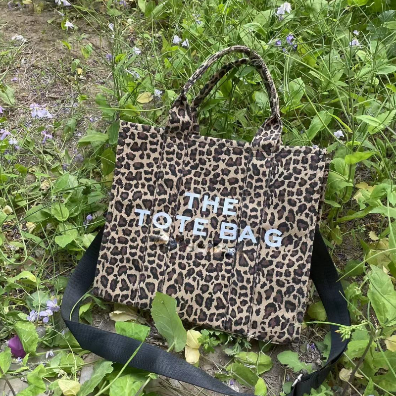 Sac fourre-tout lettre impression 2022 nouvelles femmes toile dure sac à main grande capacité décontracté concepteur sacs à bandoulière