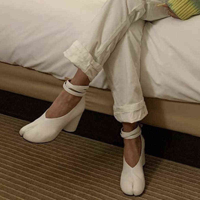 

Pumps Dress Shoes Women Split Toe Ninja Tabi Ankle Wrap Buckle Strap Brand Design 7.5cm High Heel Woman Shallow Round 1219, Red