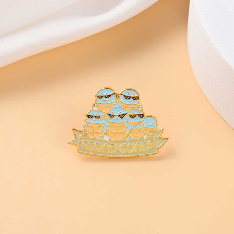 

Tortoise brooch with sunglasses metal badge clothing accessories Brooch waist closing pin bag collar pin