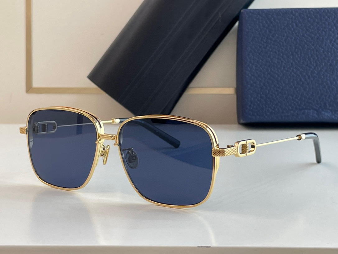 

Sunglasses For Women Men Summer LINK Style Anti-Ultraviolet Retro Plate Square Full Frame Glasses Random Box