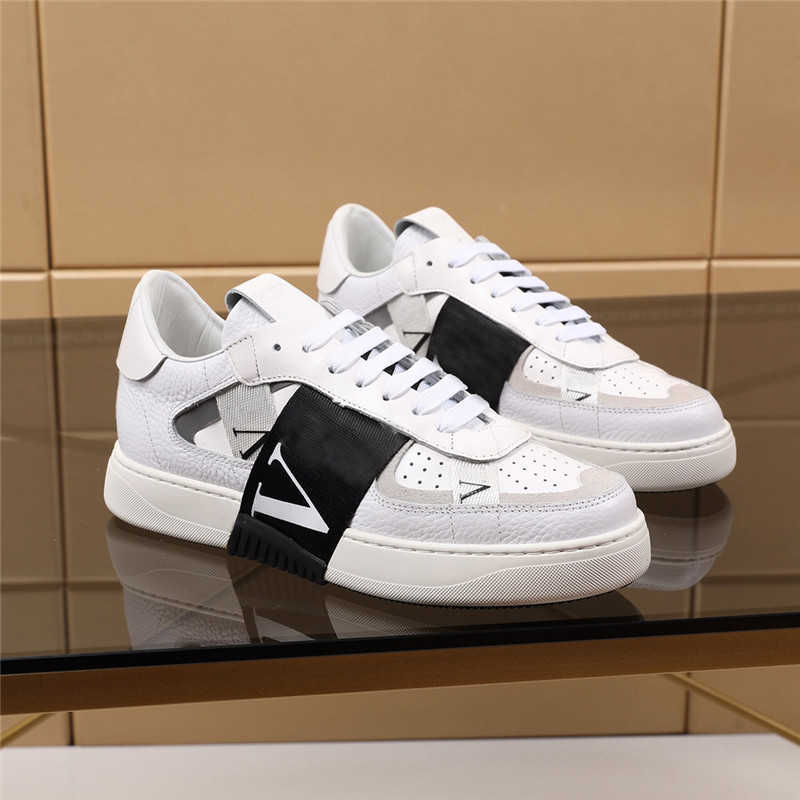 

2022 Designer Shoes Patchwork Trendy Sneakers Men Women Trainers Genuine Punk Rivets Low Sneaker Leather Skateboarding Shoe With Box