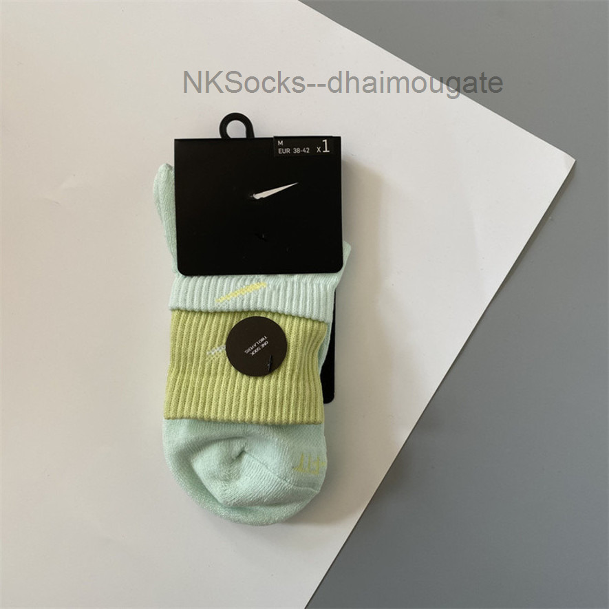 

Men Fashion Classic Socks Hook Brand Color Stitched Men's Women's Long Tube Sports Training Sock Street Couple Middle Tubes Luxury Medium Sportsocks Eur Size 8ow9, Medium tube 2
