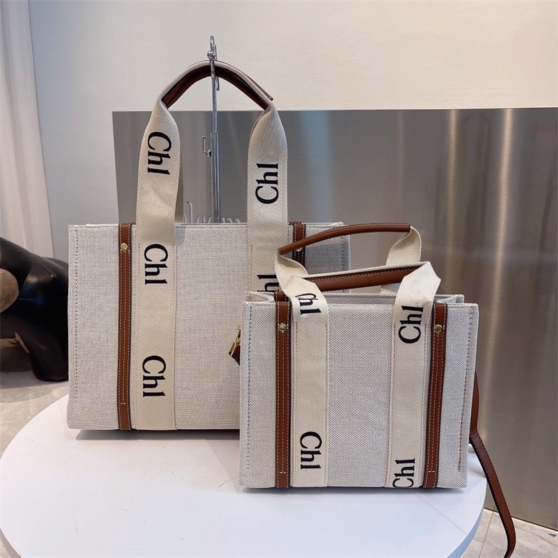 

new canvas stitched letter shopping bag tot Mommy large capacity handbag leisure versatile beach bag women, Brown trumpet