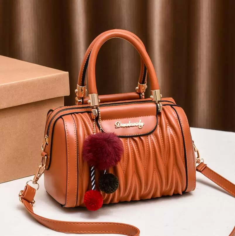 

Winter 2021 Fashion Shoulder Bag Straddle Handbag Embroidered Pillow Womens Bag High Quality Ladies Messenger Bag Sacs Dame