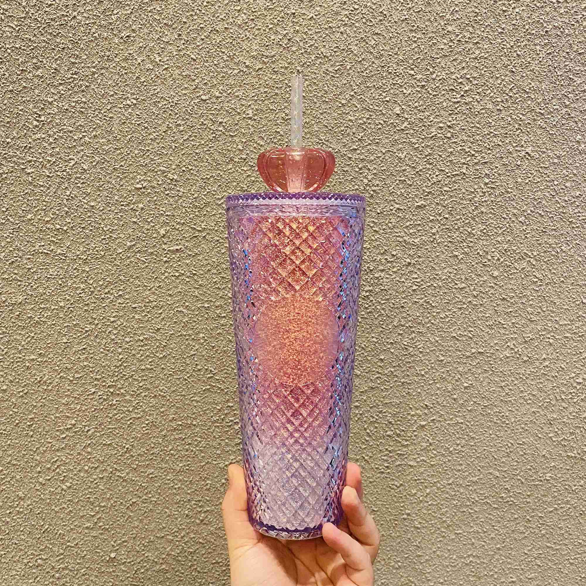 Starbucks cup 2022 Valentine's Day gift love meet rival girl powder shining crown double-layer plastic straw cup-image-758754218