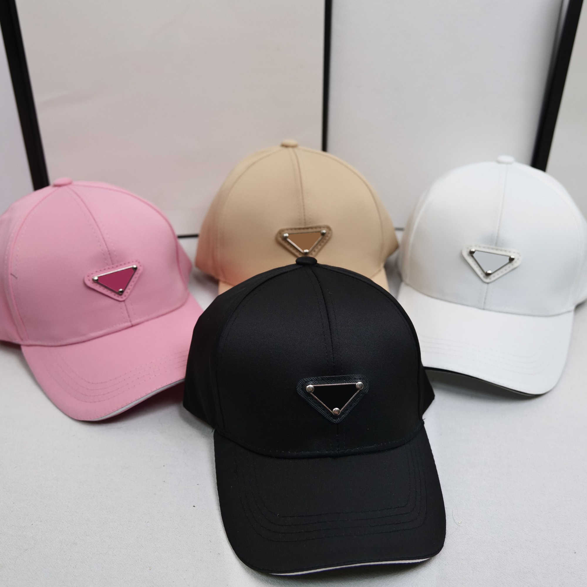 

Designers hats luxurys baseball cap sun hats summer beach couplecap solid color letter temperament leisure travel hundred take sunshade caps, Pink