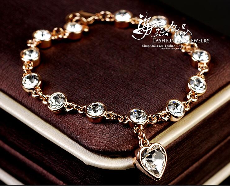 Basilisque de mode Medusa Cartes rondes Pendants Collier de bracelet pour femmes Boucle d'oreilles en laiton 18k Gold plaque de dames bijoux VA09