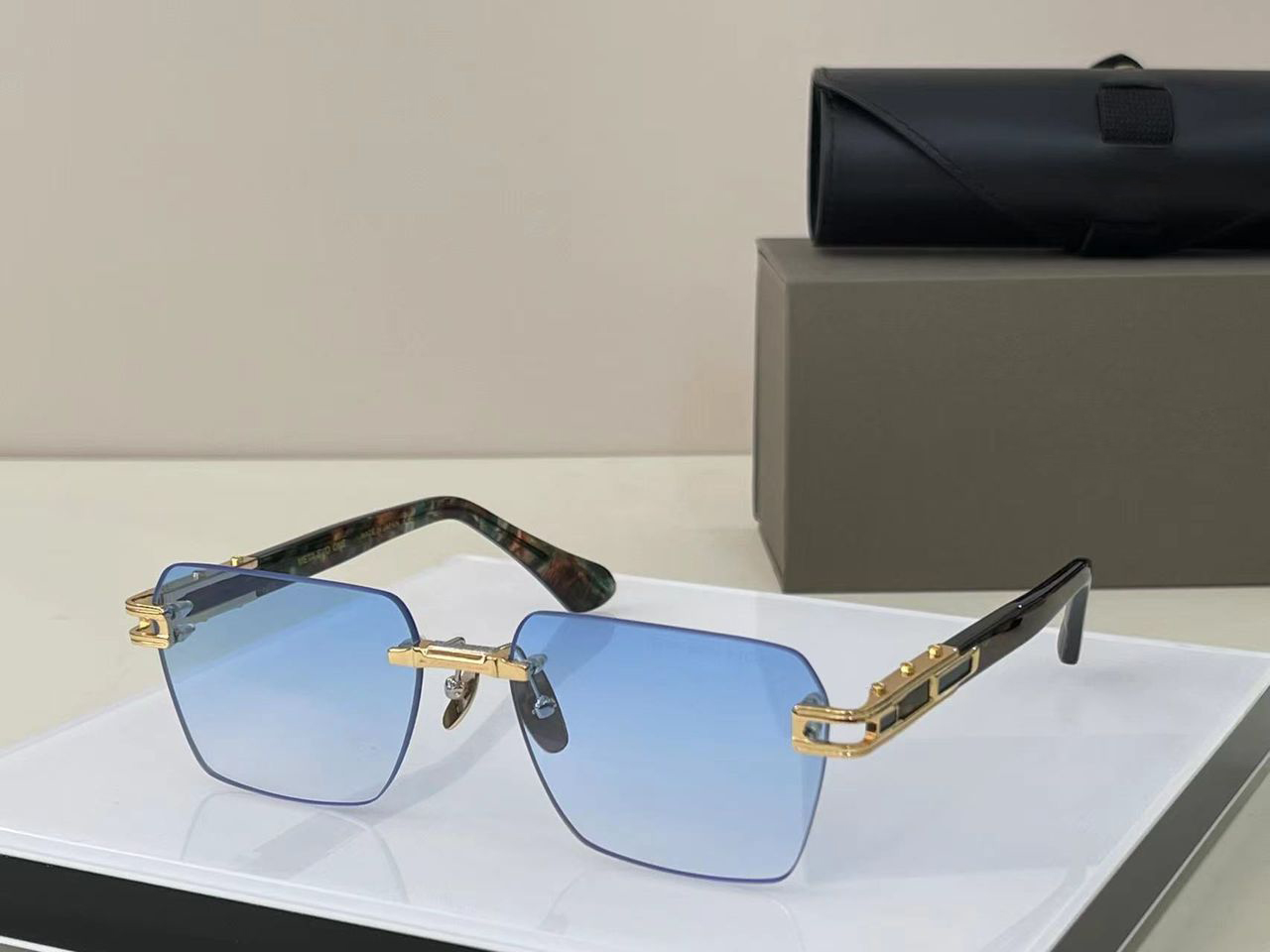 

Men Sunglasses For Women Latest Selling Fashion Sun Glasses Mens Sunglass Gafas De Sol Top Quality Glass UV400 Lens With Random Matching Box META- EVO ONE