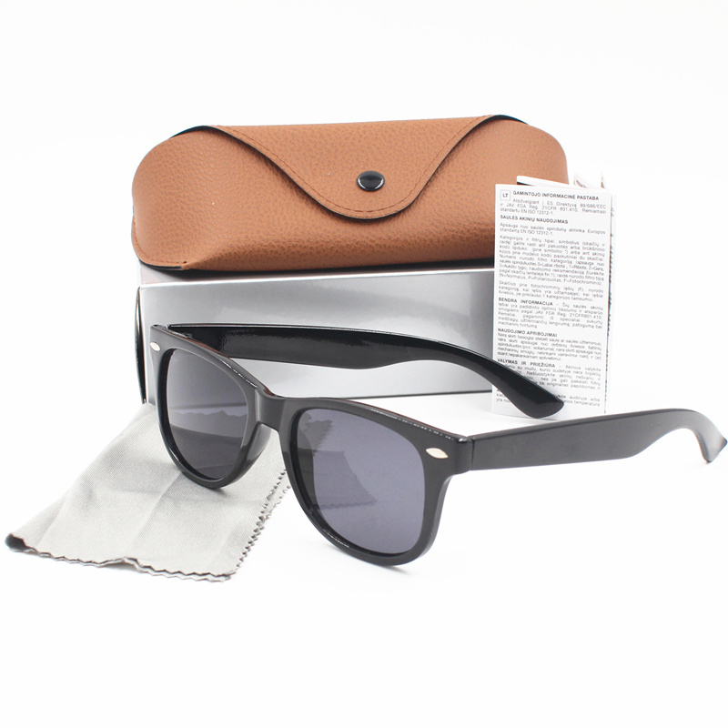 

Fashion Sunglasses Eyewear Designer Mens Womens Black PC Frame Dark 50mm Lenses Polarized uv Protection sunglass Outdoor Sports Driving shades with Brown Cases New