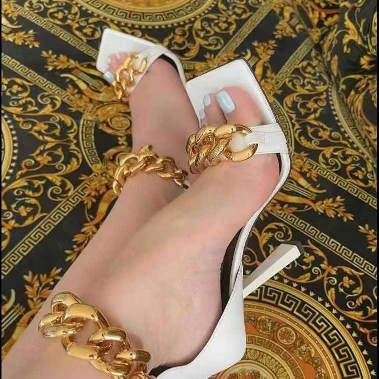 

happy_buy_bag 2022Large sandals women's summer new one-sided square heel metal chain fashion high-heeled sandals, Black