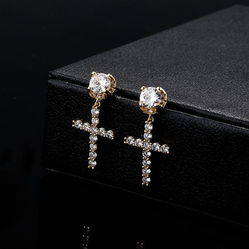 

Stud Pair Hip Hop Claw Setting CZ Stone Paved Bling Out Cross Earrings For Women Men Rapper Jewelry DropStudStud