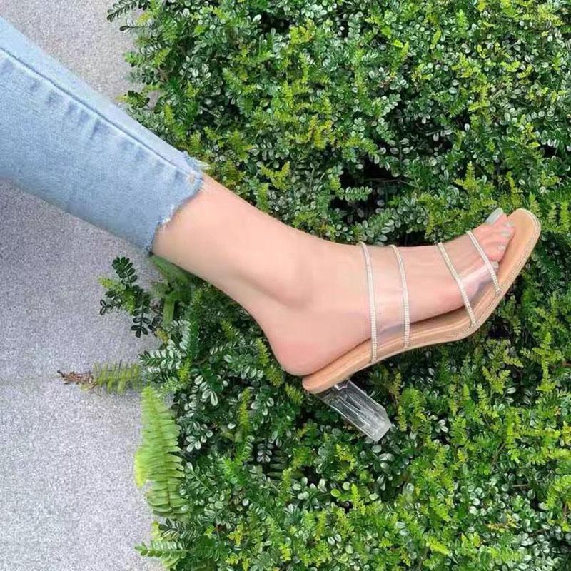 

Slippers 2022 Summer Fashion Rhinestone Beige Women Slipper PU Transparent Jelly Sandals Ladies Perspex Heels Outdoor Beach Slides, Apricot