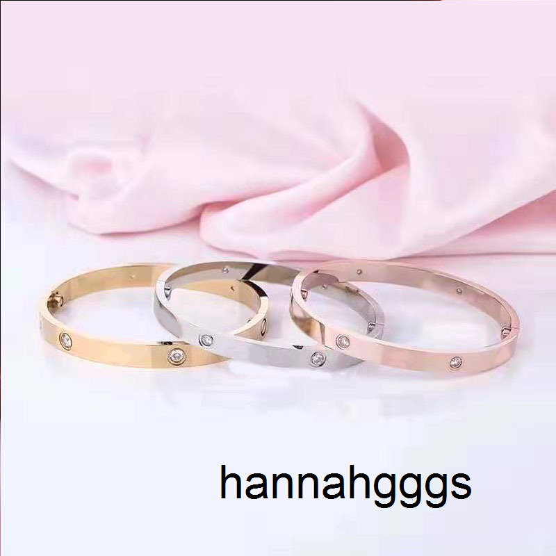 

Fashion European and American chain personality hip hop sweet Bracelet street shooting accessories cool men's and women's Bracelets KBK5