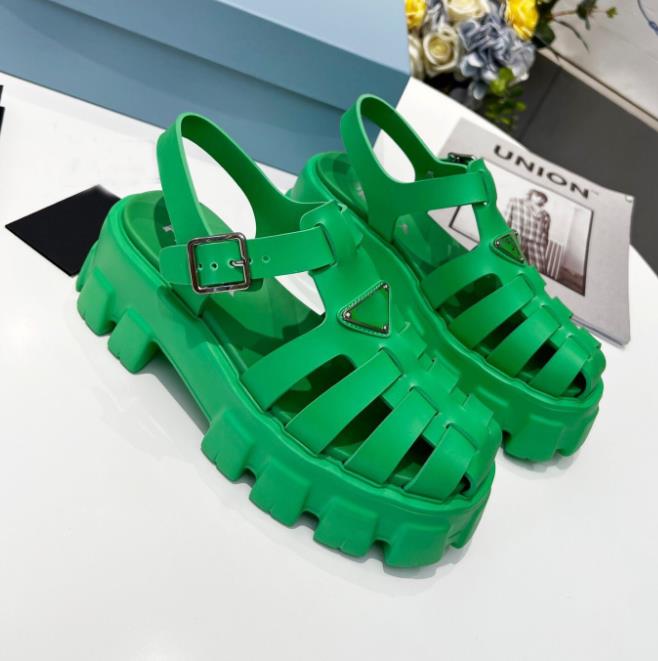 

Designer women's sandals high quality women's slide basket style calfskin leisure platform summer beach slippers 37-40, Red
