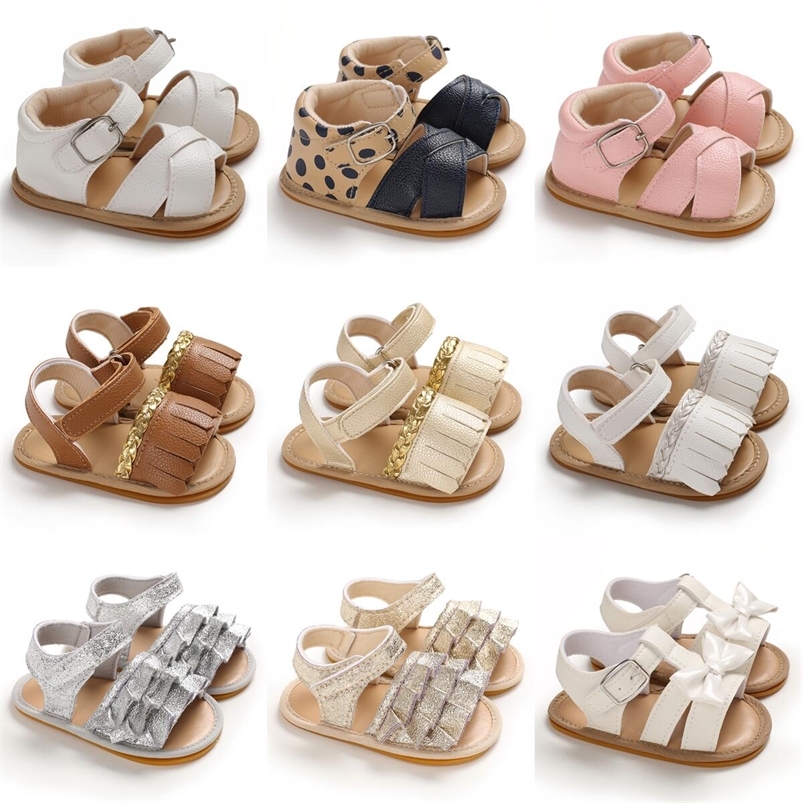 

Summer born Baby Shoes Non-slip Rubber Soles Boys And Girls Multi-color Breathable Leather Baby First Walking Shoes 220816, B242 silver