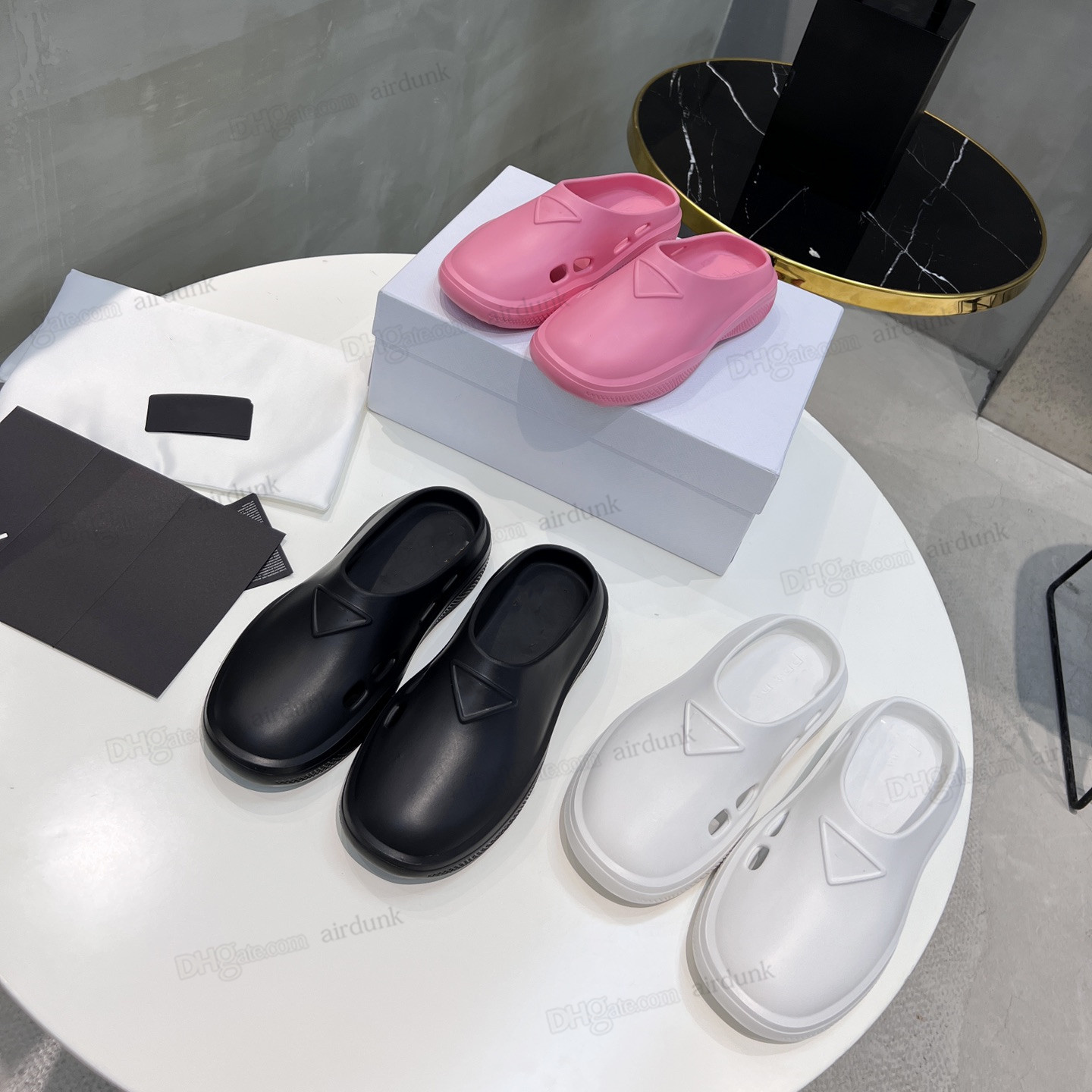 

Foam Rubber Triangle Logo Platform Slippers For Women Classic Summer Beach Shoes Retro Sandals Famous Designer Woman Mules Flip Flops Chunky Lightweight Loafers, I need look other product