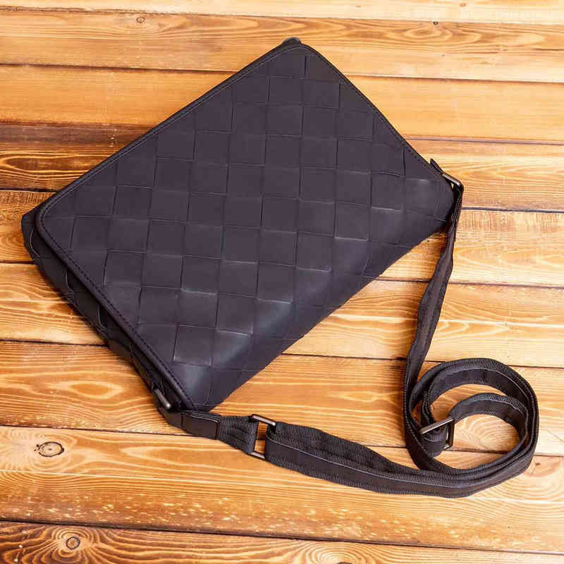 

Venetas Handbag Bottegav autumn messenger woven men's fashionable shoulder bag, 6335c-2la