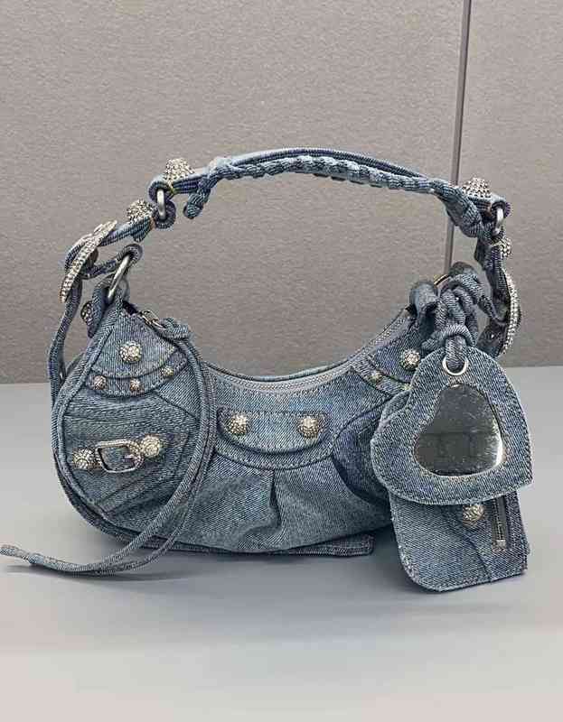 

Italy bags Blcgstyle Le cagole denim drill buckle underarm motorcycle bag, Denim drill buckle xs